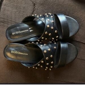 BCBGeneration Women Dana Leather Studded Black Sandals Size 9